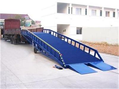 10噸登車橋多少錢?15098917738(圖1) 10噸登車橋多少錢?15098917738(圖1)